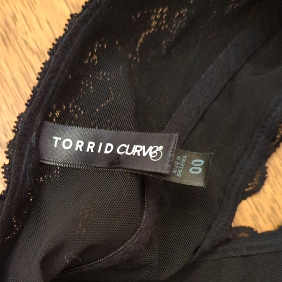 Torrid Black Lace Bandeau Equivalent to Brand Size 00 = Size 10 Or M/L - Picture 2 of 9